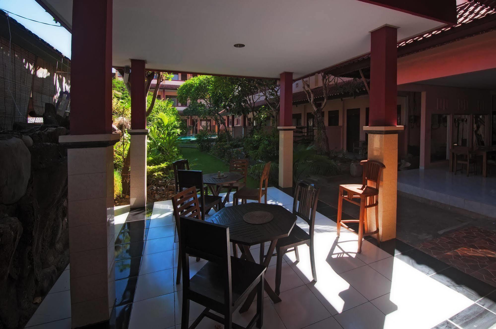 Pesona Beach Inn Kuta  Exterior photo